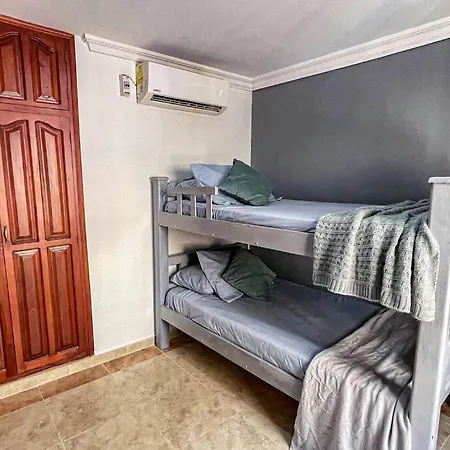 Walled City, El Centro - Amenities,